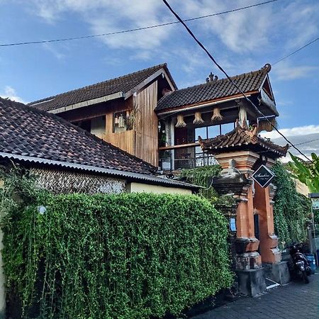 Hostel Sunshine Vintage House Ubud Exteriér fotografie